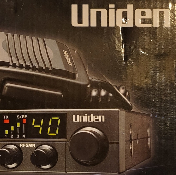 Uniden PRO520XL Pro Series Professional 40 Channel CB Radio. New in Box. - Picture 1 of 4